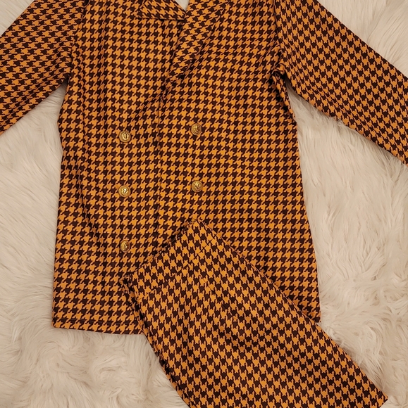 SHEIN Jackets & Blazers - 2 PIECE SUIT SET / BLAZER & SKIRT